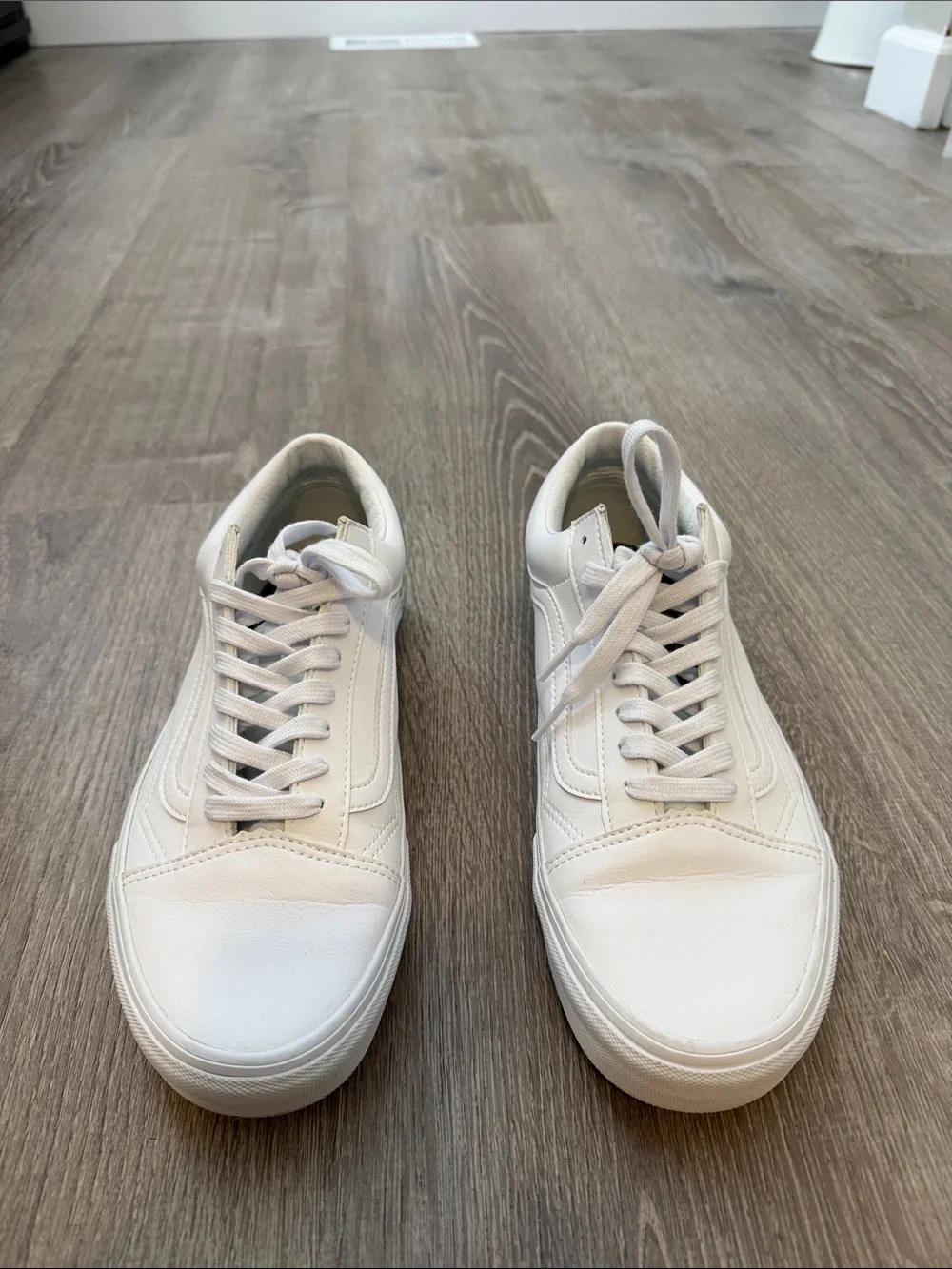 Vans Men's White Low-Top Skate Sneakers Old Skool ALL LEATHER
